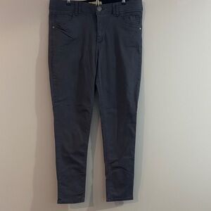 Democracy Women's Skinny Jeans in Dark Gray